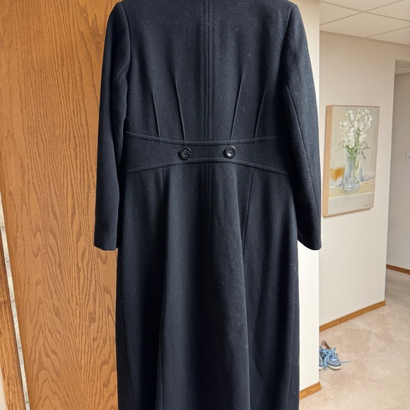 Precis petit woman’s coat - Picture 2 of 3